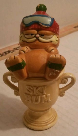 Garfield Ski Bum 5 " Ceramic Trophy Cup 