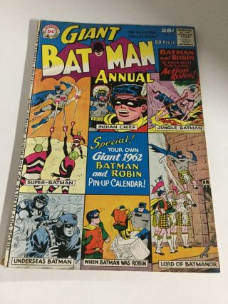 Batman Giant Annual 2 Gd Good 2.  0 Hole Punched Dc Comics Silver Age