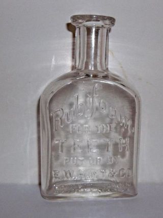 Rubifoam For The Teeth E.  W.  Hoyt & Co.  Lowell Ma.  Clear Bimal Corker Bottle