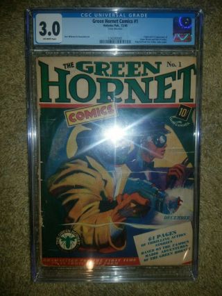 Green Hornet Comics 1 CGC 3.  0 Holyoke 1940 1st Appearance of The Green Hornet 2