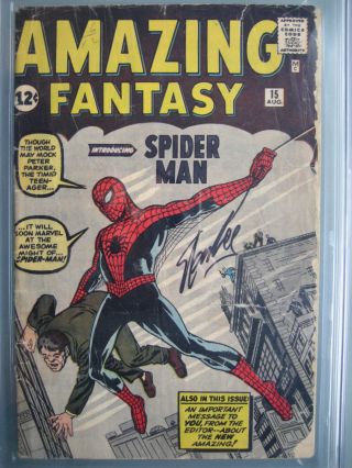 Fantasy 15 CGC 1.  8 SS Signed Stan Lee Origin & 1st Spider - Man 2