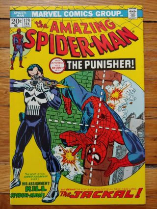 Spiderman 129 1974 Bright Colors.  Book.  1st Punisher.  Marvel Key