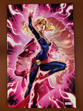 Captain Marvel 7 Sdcc 2019 Exclusive J Scott Campbell Glow In The Dark Variant