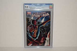 The Spider - Man 1 Cgc 9.  8 Mhan Variant Cover