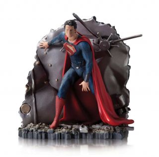 Superman Man Of Steel 1:12 Scale Superman Vault Statue