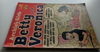 ARCHIE ' S GIRLS BETTY & VERONICA No.  6 Golden Age Comic Book 1952 GGA 6 Teen 3