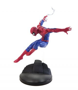 Marvel Spider - Man Re: Color Ver.  Creator X Creator Pvc Figure