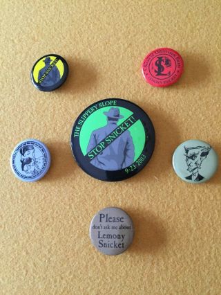Lemony Snicket Set Of 6 Pins - A Series Of Unfortunate Events