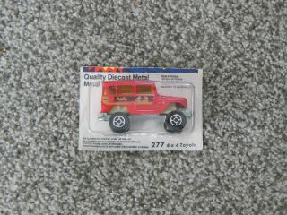 Majorette 4x4 Toyota Land Cruiser Jeep Red In Cut Card Blister M/nm 277
