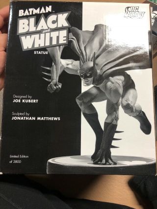 Dc Direct Batman Black & White Statue Joe Kubert Designed Limited Edition 2006