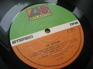 Led Zeppelin I 1 LP Debut Self - Titled UK Transitional ' 72 Red & Plum Cat Deadwax 2