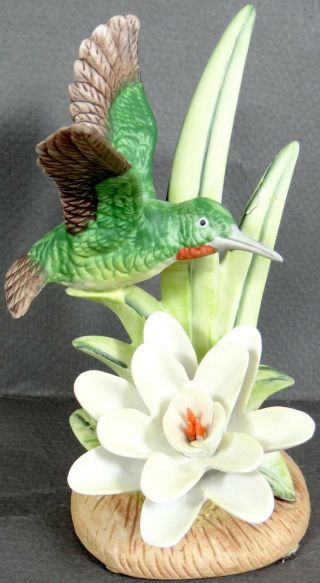 Vtg Royal Heritage Hummingbird Bird Figurine Porcelain Birds In Flight Odyssey