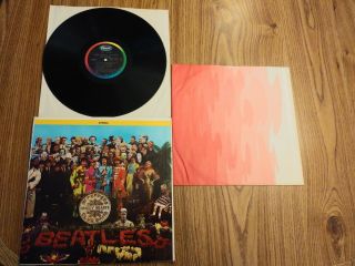 The Beatles “sgt.  Pepper” Usa 1967 Cover W/ 2nd Press Lp Near Complete Cond