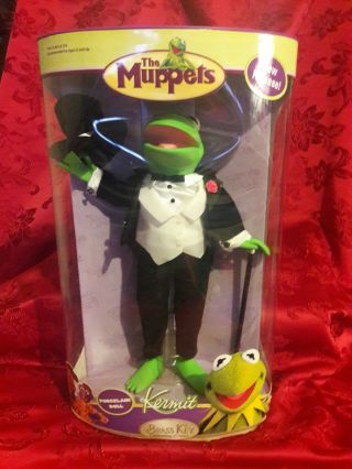 Muppet Porcelain Kermit & Miss Piggy Dolls