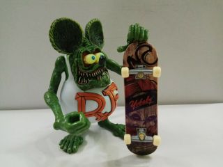 4 " White Rat Fink Big " Daddy " Ed Roth With Skateboard 86 Figure No Box