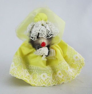 Little Mouse Factory Real Fur Lady In Yellow Dress With Lace Handkerchief
