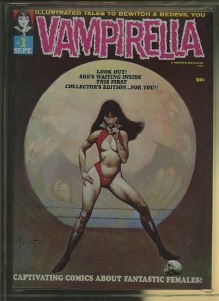 Vampirella 1 CGC 9.  6 | Warren 1969 | Origin & 1st Vampirella. 2
