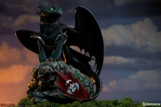 TOOTHLESS STATUE BY SIDESHOW COLLECTIBLES LIMITED EDITION 270/3250 2