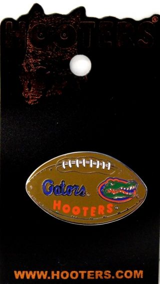 Hooters Restaurant Collectable Girl Florida Gators Football Lapel Pin Rare