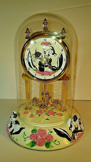 Pepe Le Pew Anniversary Mantel Clock Battery Operated Motion 2000 Wb