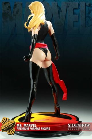 Sideshow Collectibles Ms.  Marvel Premium Format Statue Exclusive 3