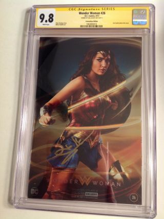 Cgc Ss 9.  8 Wonder Woman 26 Foil Variant Photo Cover Signed Gal Gadot Movie