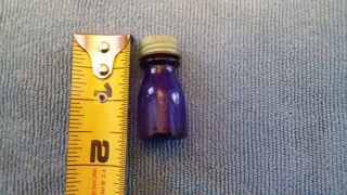 Vintage Vicks Va - Tro - Nol Miniature Cobalt Blue Bottle With Cap Vatronol