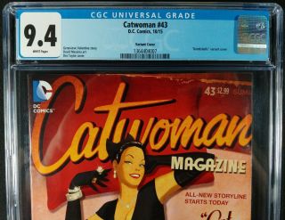Catwoman 43 CGC 9.  4 White Pages Bombshells Variant Cover (DC Comics 2015) 2