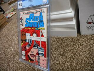 Red Sonja 1 cgc 9.  8 Marvel 1983 WHITE pg GREAT Walt Simonson cover V3 movie 2