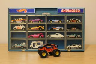 ✔ Vintage 1981 Mattel Hot Wheels Showcase With 15 Cars