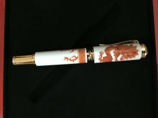Montblanc Year of the Golden Dragon Fountain Pen Limited Edition 81/888 - - - 6