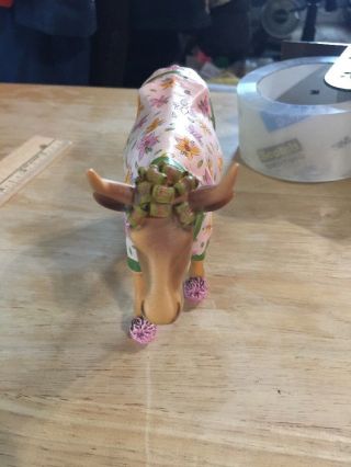 Cow Parade Figurine.  PJ’s & Curlers.  MISC138 2