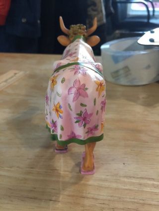 Cow Parade Figurine.  PJ’s & Curlers.  MISC138 4