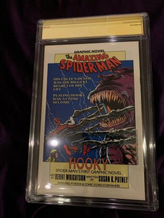 STAN LEE SIGNED CGC 9.  8 Black and White Photo Cover Marvel Age 41 5