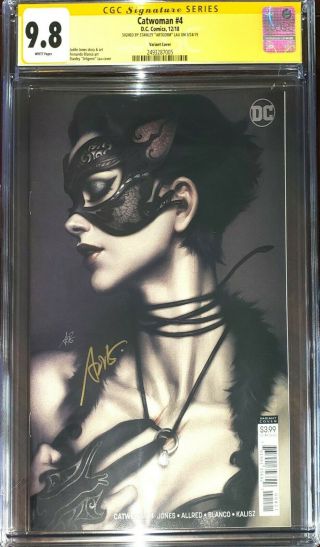 Catwoman 4 Artgerm Variant Cover Cgc Ss 9.  8 Signed By Artgerm