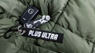 Plus Ultra Keychain (black) - My Hero Academia [remove Before Flight Style]