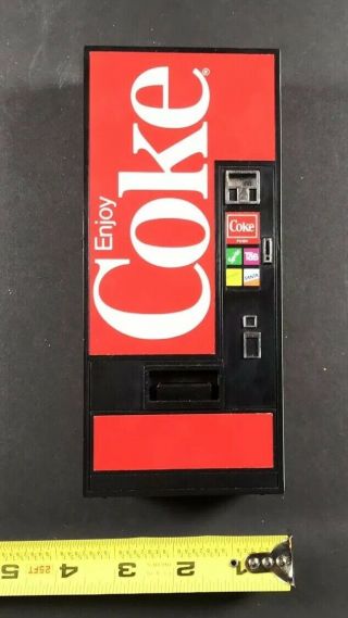 Vintage Coca - Cola ® Vending Machine Am/fm Transistor Radio,  But