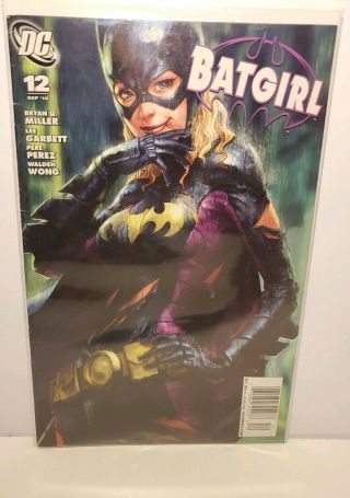 Batgirl 12 (2010) Vf/vf,  Artgerm Cover Art Stanley Lau Dc Comics 1st Print Rare