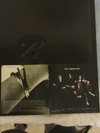 THE CRANBERRIES Everybody Else Is Doing It So Why Can ' t We ? LP 1993 UK PRESSING 7