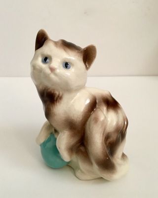 Vintage Pottery Cat Figurine Marguerite 