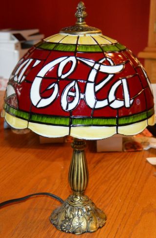 16 Inch Tiffany Style Coca - Cola Stained Glass Plastic Table Lamp 2002 B199574 4