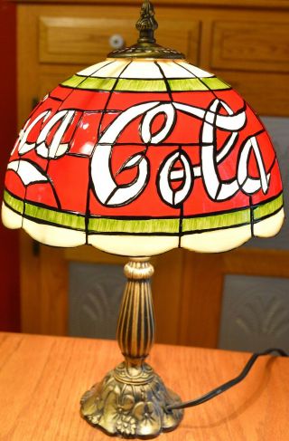 16 Inch Tiffany Style Coca - Cola Stained Glass Plastic Table Lamp 2002 B199574 5