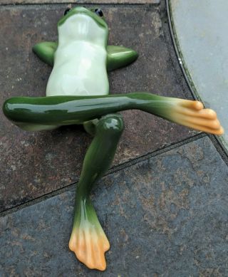 FRANZ PORCELAIN FIGURINE Frog AMPHIBIAN Crossed LEG Laying Signed Thinking 3