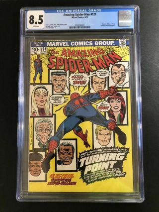 Spider - Man 121 Death Of Gwen Stacy Cgc 8.  5 (ow - Wh Pages)