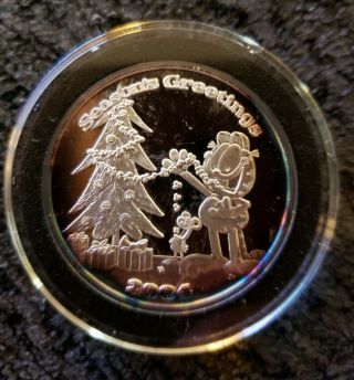Rare 2004 1 - Oz.  999 Silver Christmas Garfield Paws Engravable Coin.