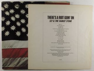 SLY & THE FAMILY STONE There ' s A Riot Goin ' On EPIC LP w/insert gatefold 3