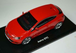 Motorart 1:43 - Opel (vauxhall) Astra Gtc - Red
