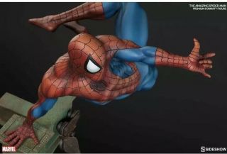Sideshow Marvel Spider - Man Premium Format Figure - 8