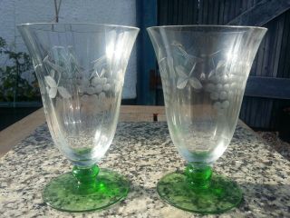 Vintage Wine Glasses Goblet Beaker Green Base Grape Vine Intaglio Engraved Cups