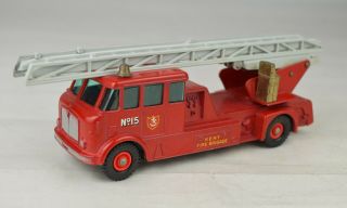 Matchbox 15 King Size Merryweather Fire Engine 6 " Long 1971 England Near